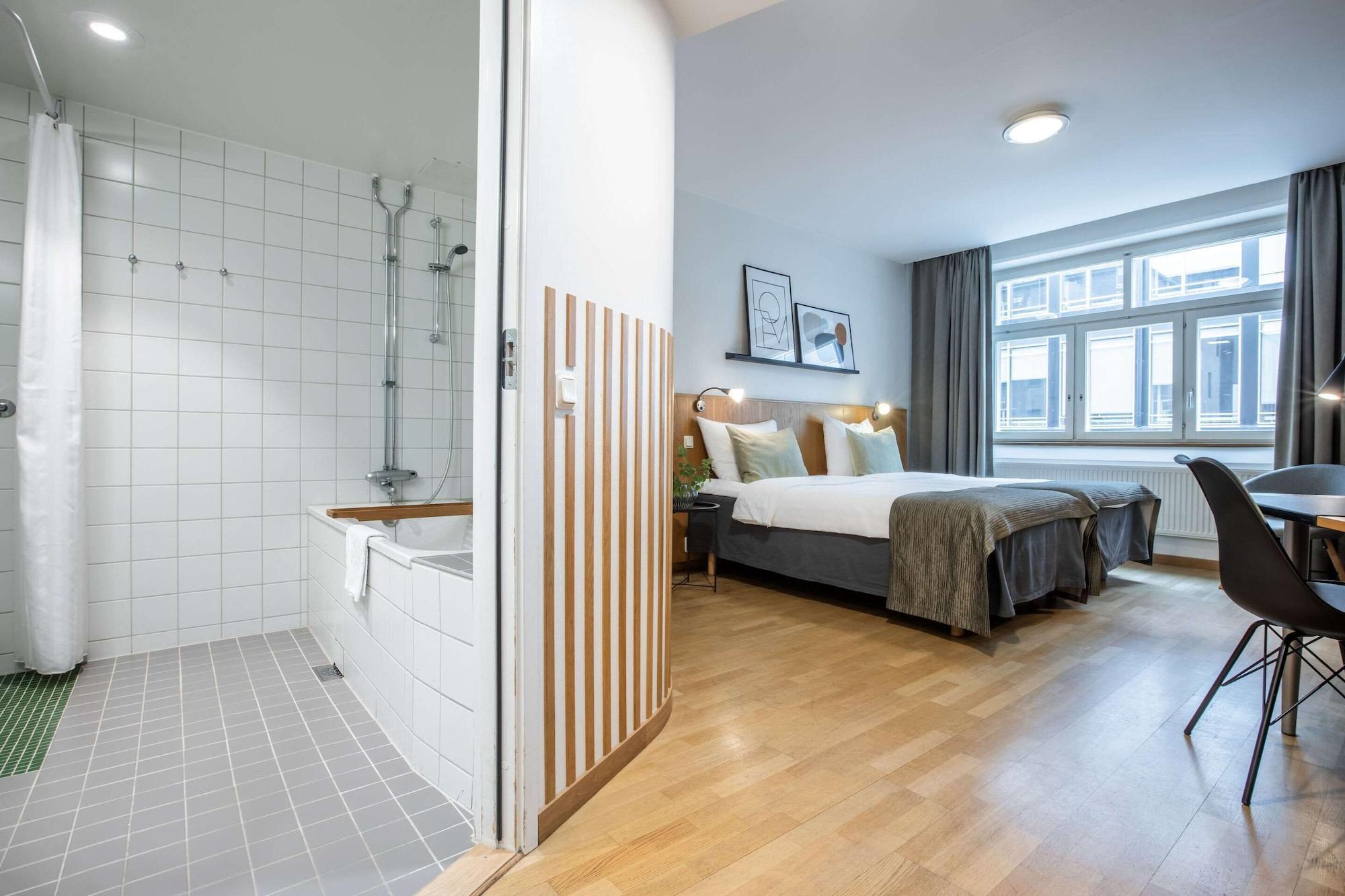 Home Hotel Уппсала Экстерьер фото