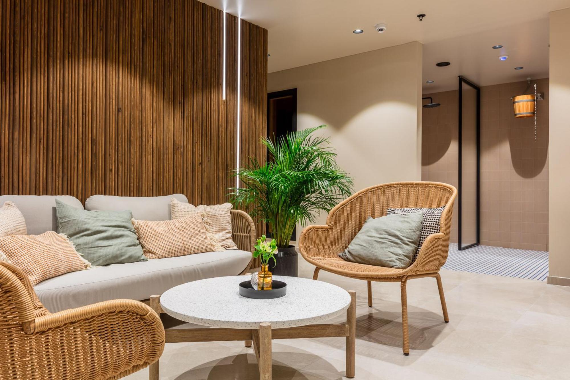 Home Hotel Уппсала Экстерьер фото